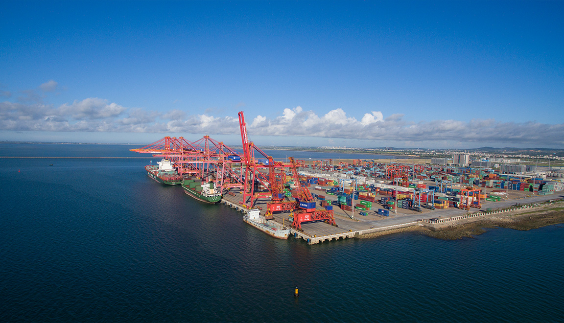 湛江港寶滿港區集裝箱碼頭一期工程