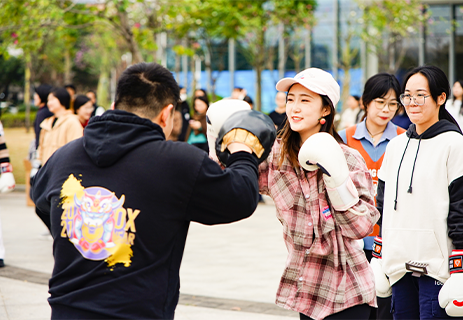 當知性女人遇上熱辣滾燙 