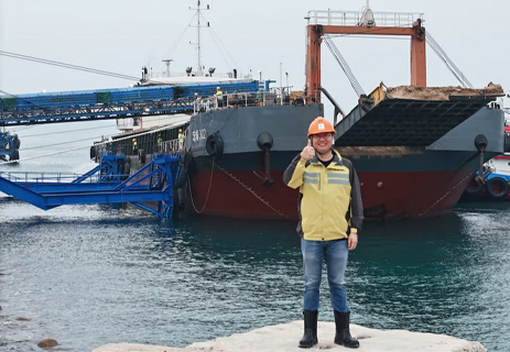 優秀共產黨員 | 周維：實干與創新書寫公填料項目華章